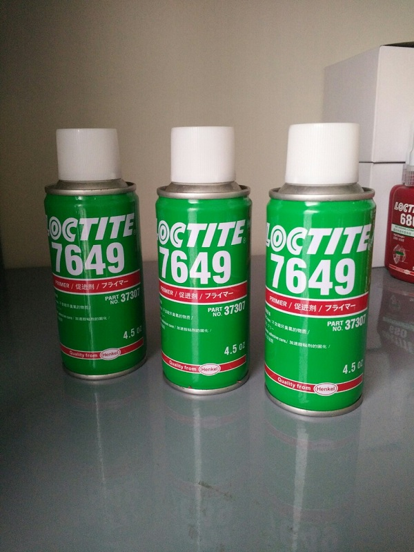 7649